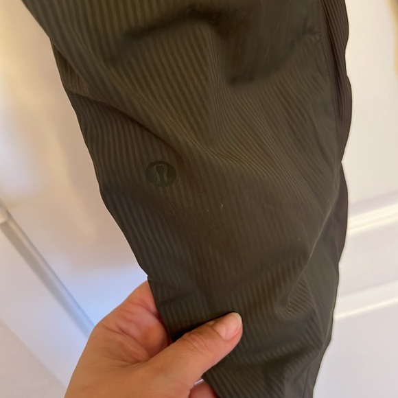 Lululemon Dance Studio Mid-Rise Cropped Pant - Picture 9 of 10